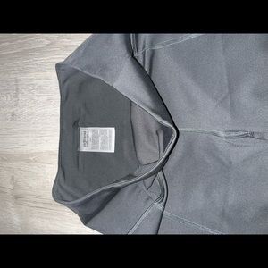 Grey Girlfriend collection Bermuda leggings!